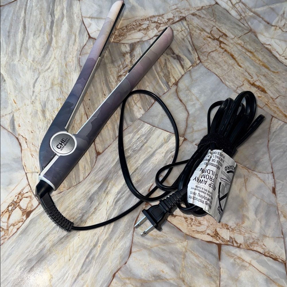 CHI‎ Hair Straightener - Black and Gray